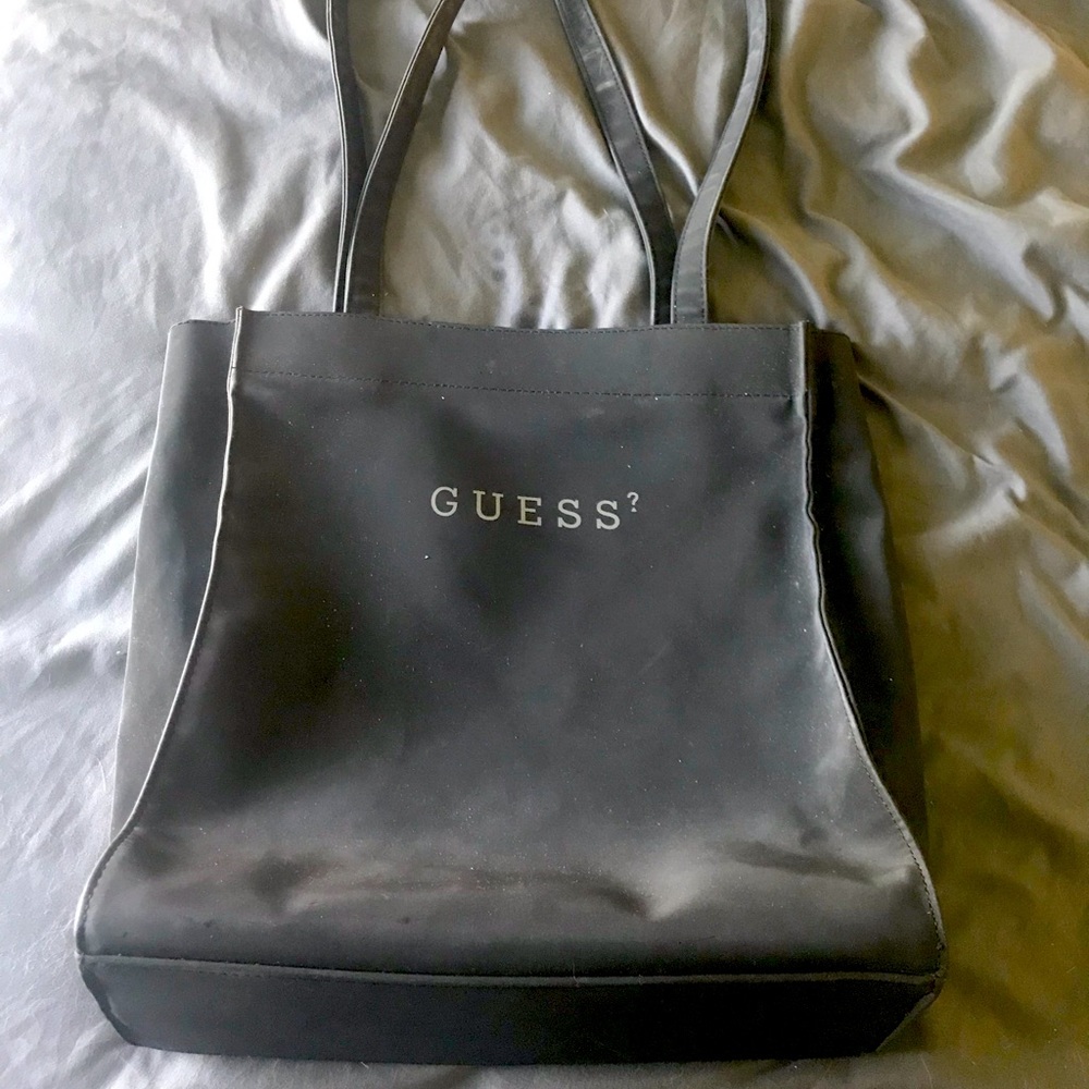 Guess tote